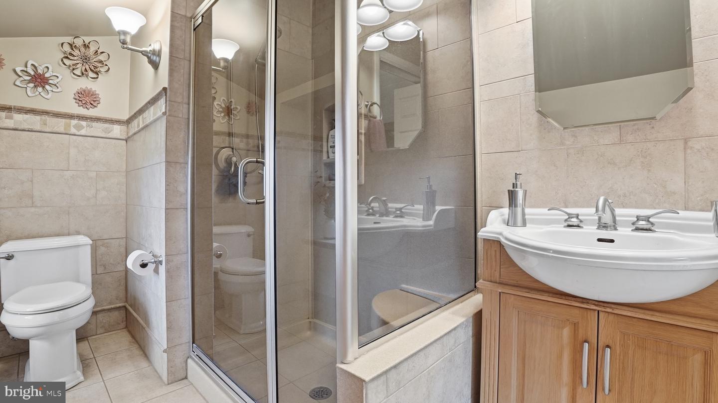 Allentown, Pennsylvania, 18103, United States, 3 Bedrooms Bedrooms, ,2 BathroomsBathrooms,Residential,For Sale,1993254