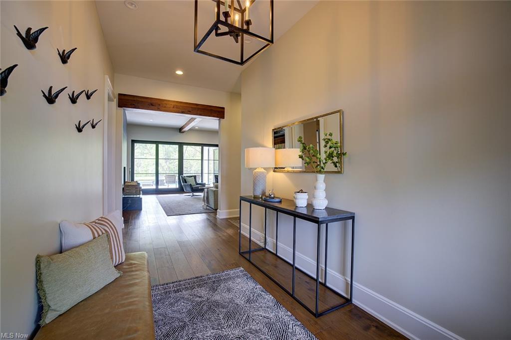 Williamstown, West Virginia, 26187, United States, 5 Bedrooms Bedrooms, ,8 BathroomsBathrooms,Residential,For Sale,1980118