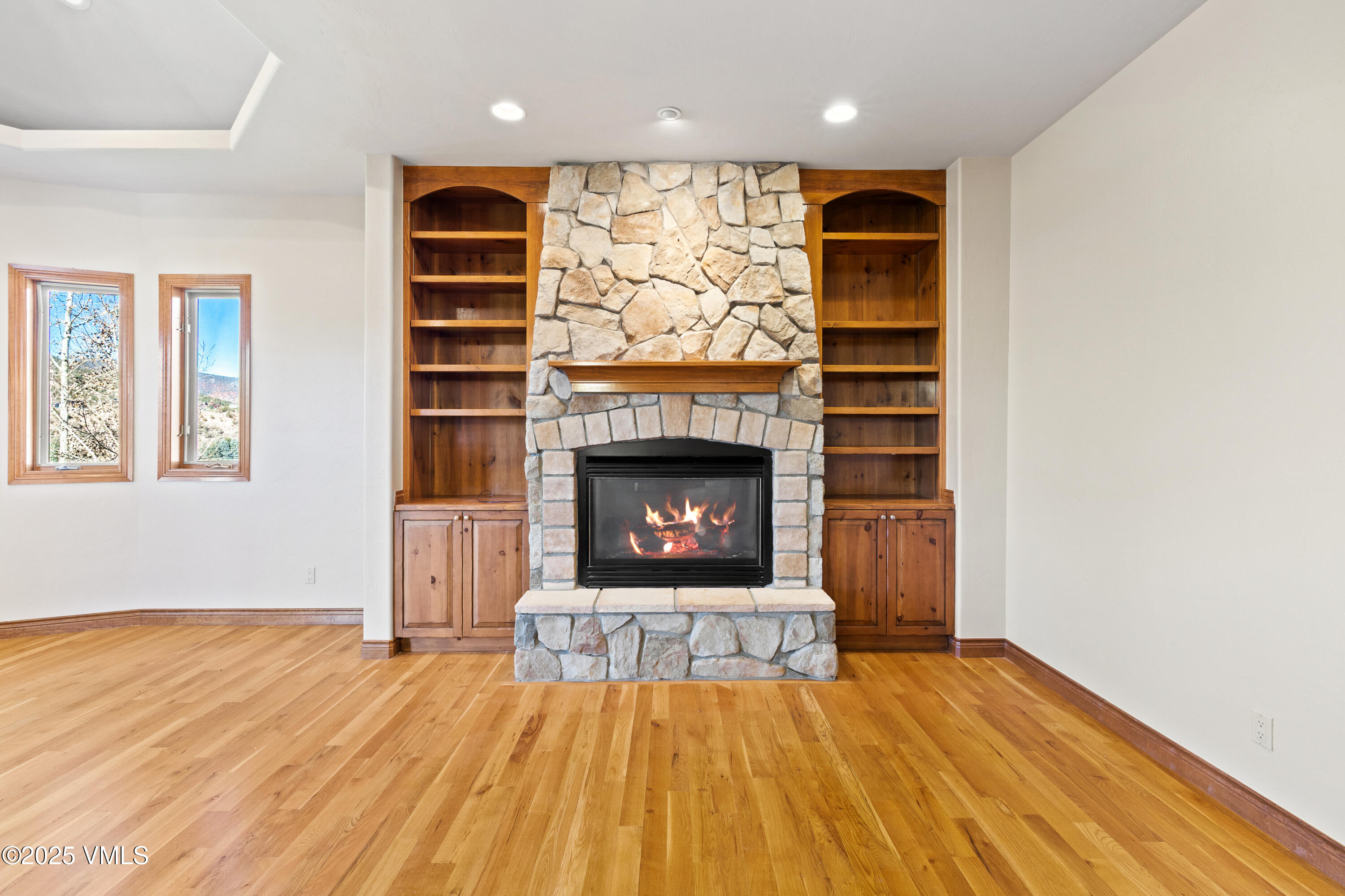 Gypsum, Colorado, 81637, United States, 6 Bedrooms Bedrooms, ,5 BathroomsBathrooms,Residential,For Sale,1987676