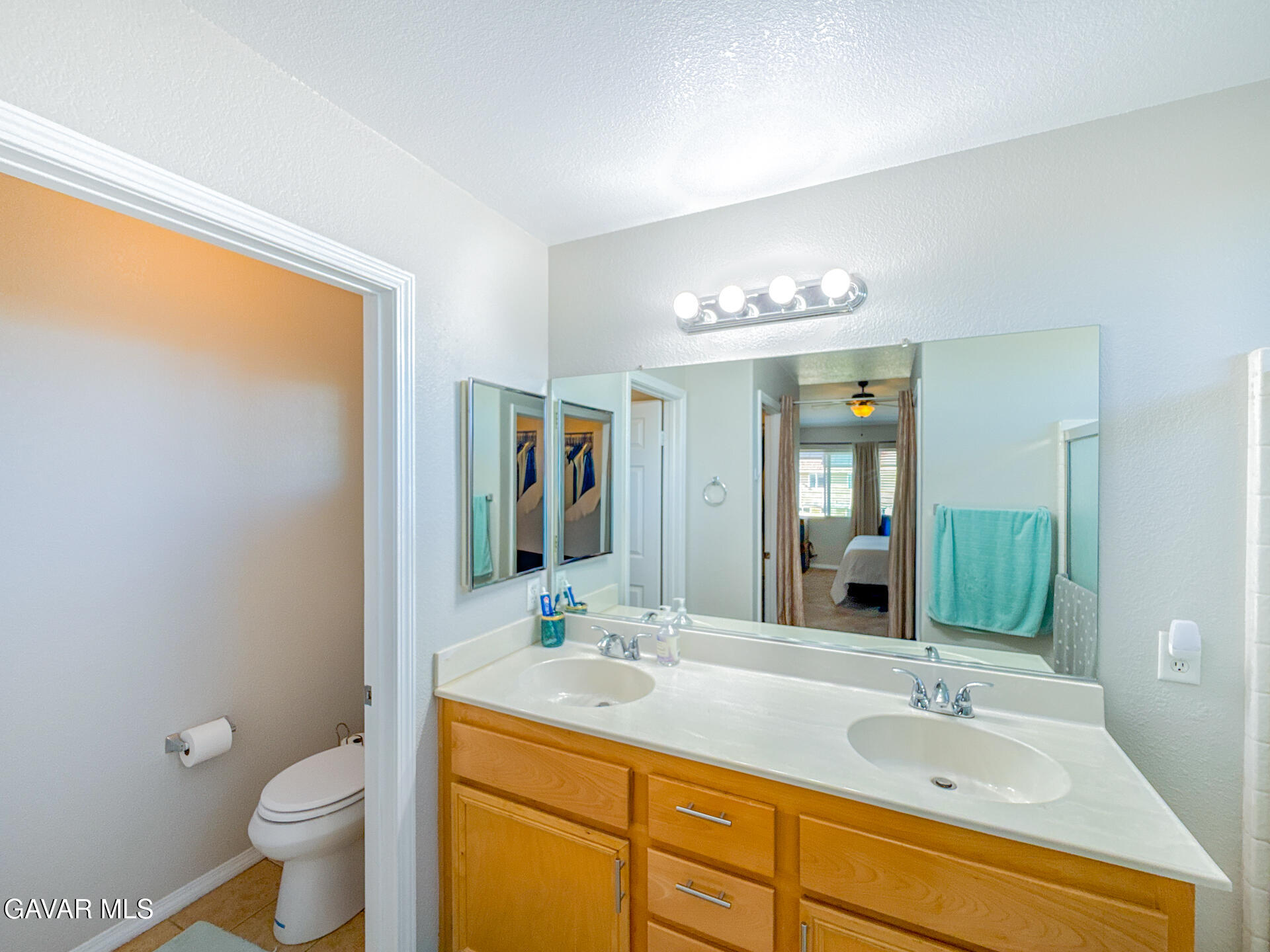 Lancaster, California, 93535, United States, 4 Bedrooms Bedrooms, ,3 BathroomsBathrooms,Residential,For Sale,2005854