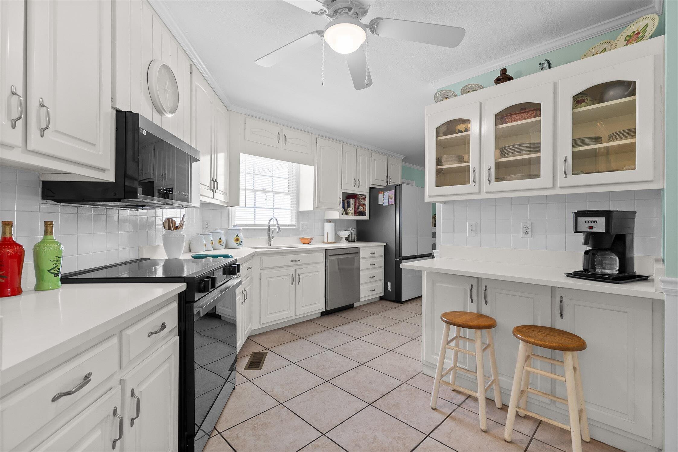 Bryant, Alabama, 35958, United States, 6 Bedrooms Bedrooms, ,3 BathroomsBathrooms,Residential,For Sale,1983058