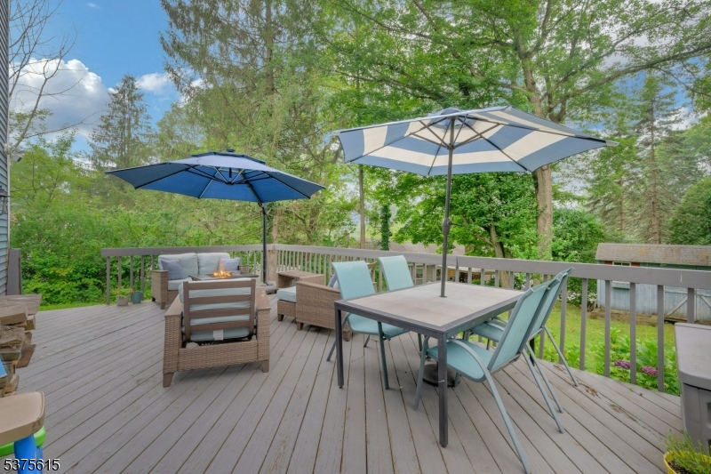 Rockaway Boro, New Jersey, 07866, United States, 3 Bedrooms Bedrooms, ,3 BathroomsBathrooms,Residential,For Sale,1918524
