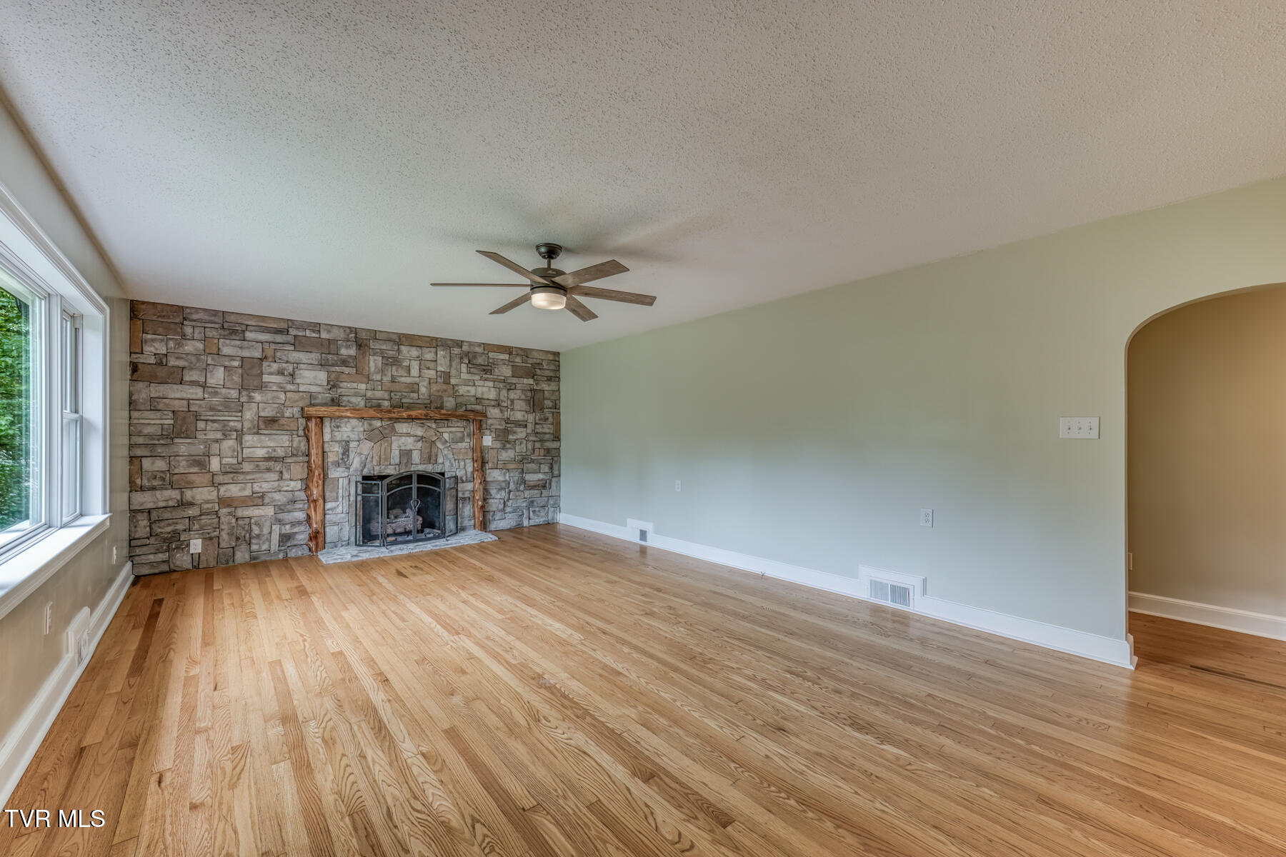 Afton, Tennessee, 37616, United States, 5 Bedrooms Bedrooms, ,3 BathroomsBathrooms,Residential,For Sale,2048467