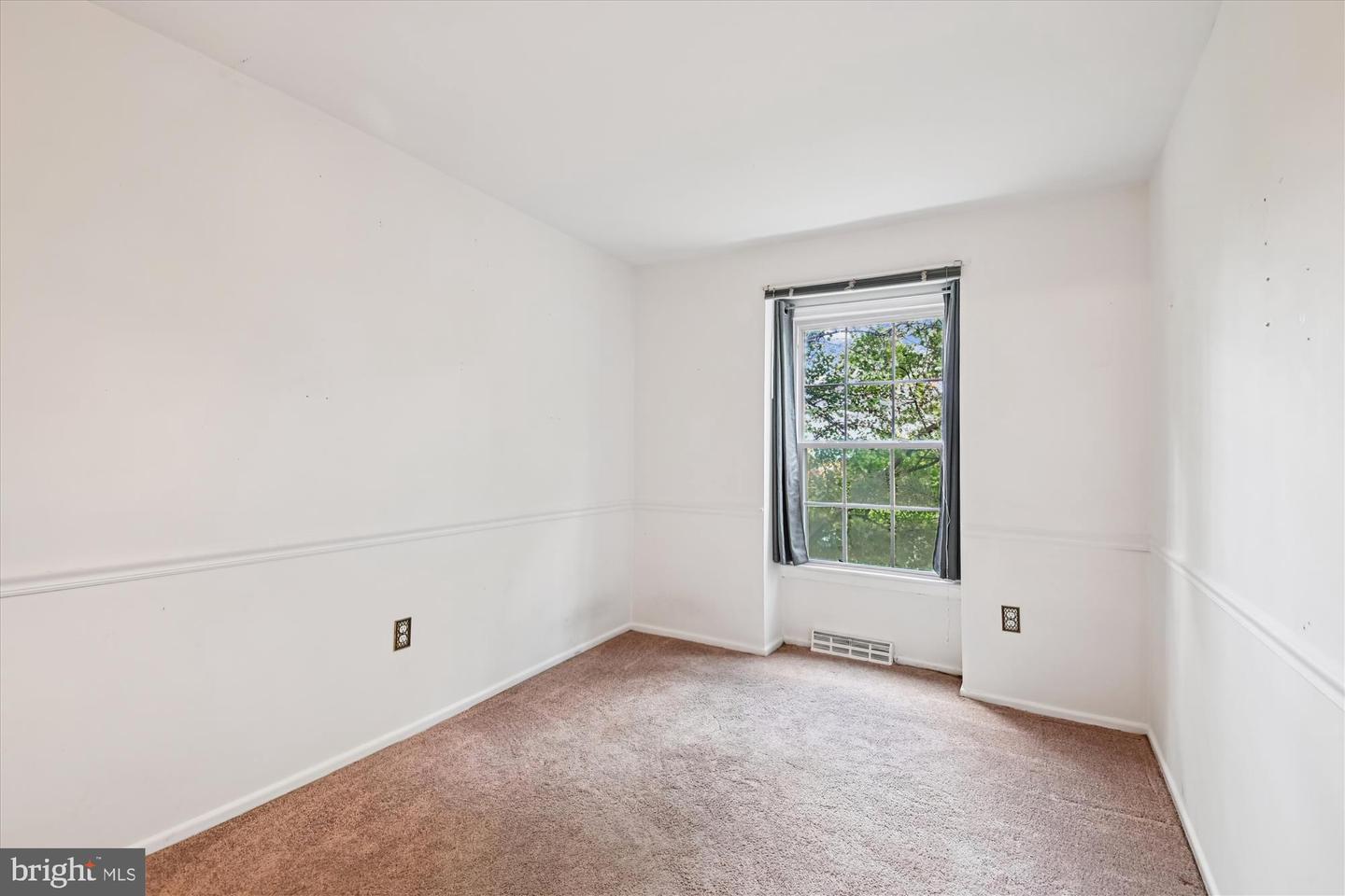 Crofton, Maryland, 21114, United States, 5 Bedrooms Bedrooms, ,4 BathroomsBathrooms,Residential,For Sale,1971690