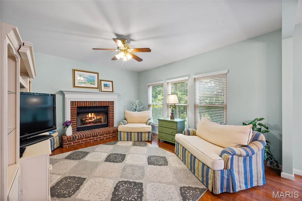 Wildwood, Missouri, 63021, United States, 4 Bedrooms Bedrooms, ,4 BathroomsBathrooms,Residential,For Sale,1947047