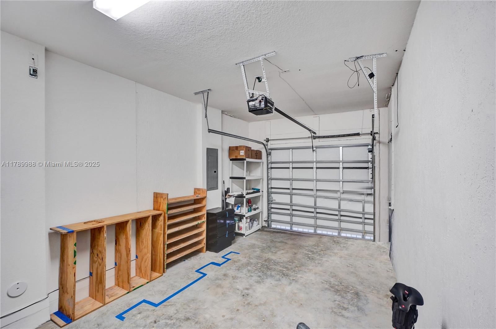 Miami, Florida, 33179, United States, 3 Bedrooms Bedrooms, ,3 BathroomsBathrooms,Residential,For Sale,1784236