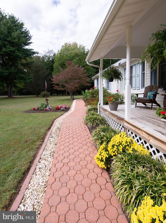 Denton, Maryland, 21629, United States, 4 Bedrooms Bedrooms, ,3 BathroomsBathrooms,Residential,For Sale,1992998