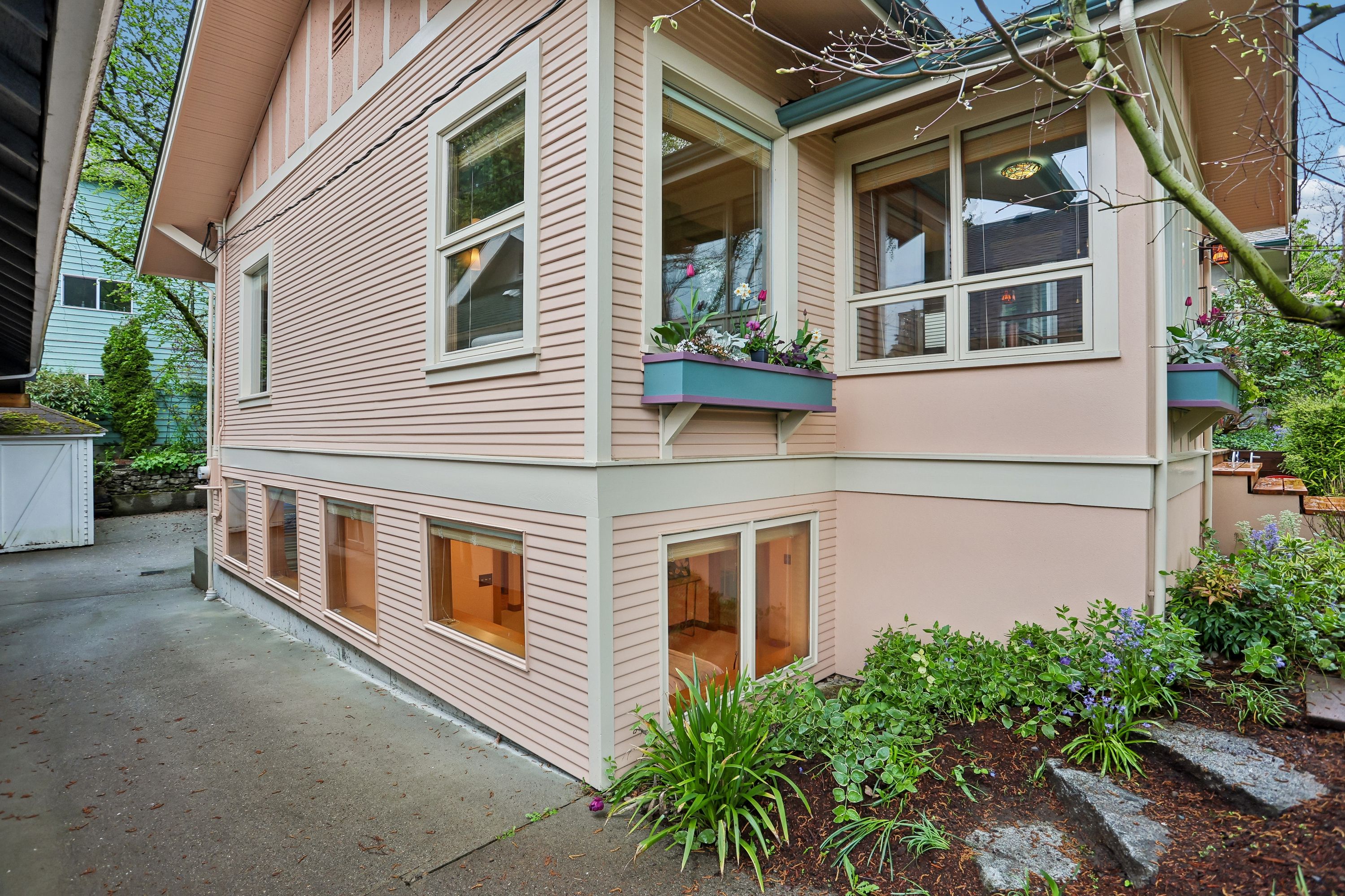  1514 NE 70th St, Seattle, WA 98115 - 物件實景