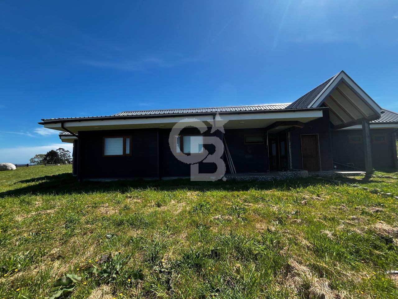 Puerto Varas, Chile, 3 Bedrooms Bedrooms, ,2 BathroomsBathrooms,Residential,For Sale,1999040