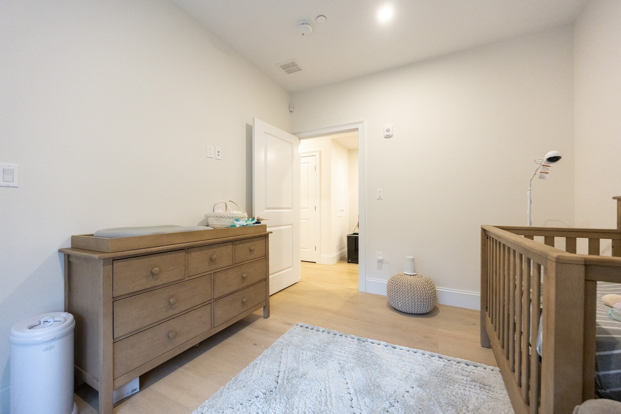 Boston, Massachusetts, 02134, United States, 3 Bedrooms Bedrooms, ,2 BathroomsBathrooms,Residential,For Sale,2034966
