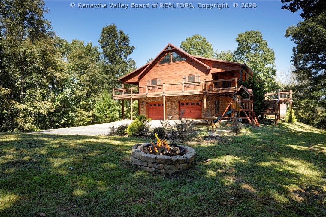Olympia Fields Dr, Winfield, WV 25213