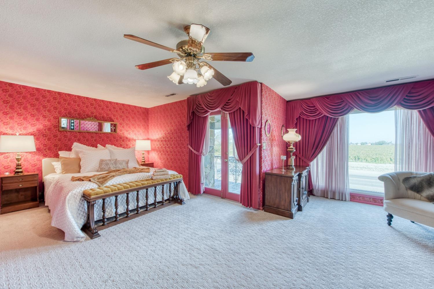 Kerman, California, 93630, United States, 5 Bedrooms Bedrooms, ,3 BathroomsBathrooms,Residential,For Sale,1928392