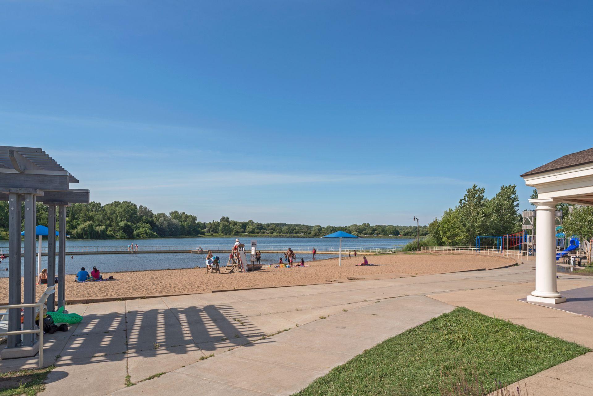 Golden Valley, Minnesota, 55416, United States, 2 Bedrooms Bedrooms, ,Residential,For Sale,1970516