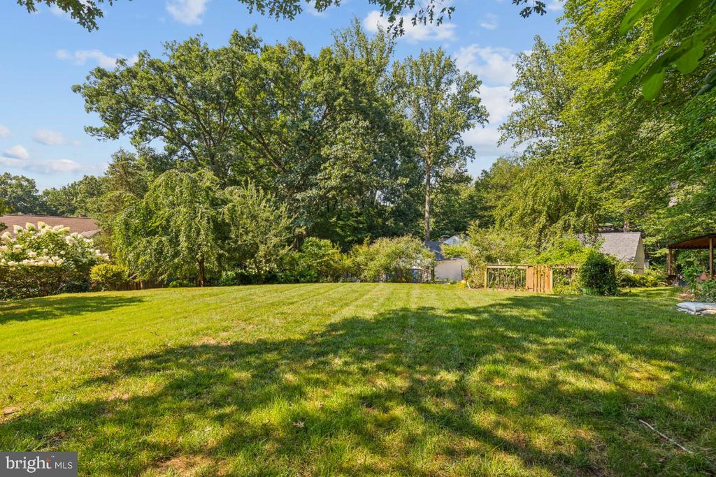 Fairfax, Virginia, 22030, United States, 3 Bedrooms Bedrooms, ,3 BathroomsBathrooms,Residential,For Sale,1904338