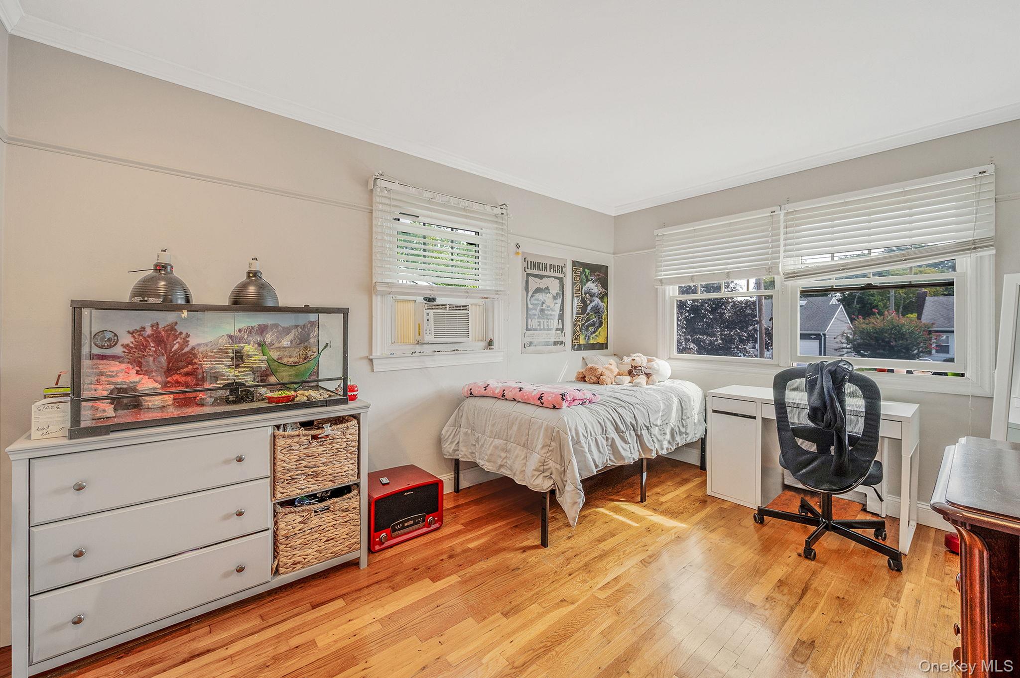 East Meadow, New York, 11554, United States, 3 Bedrooms Bedrooms, ,3 BathroomsBathrooms,Residential,For Sale,1939671
