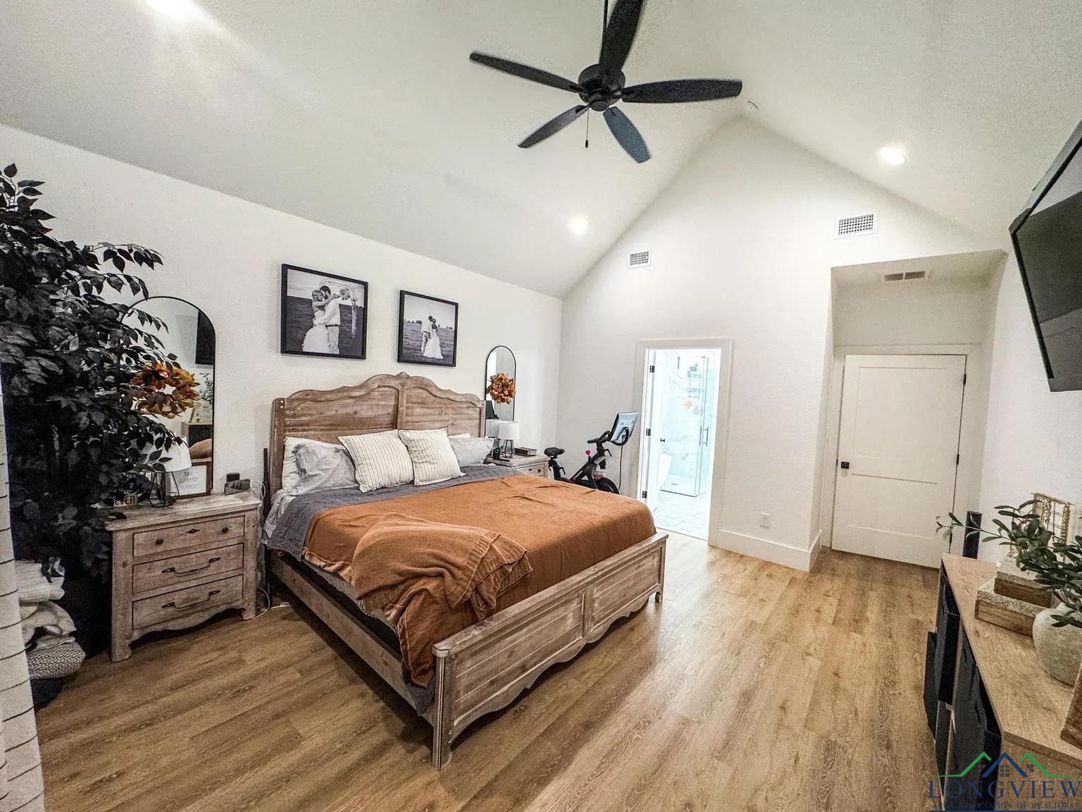 Texarkana, Texas, 75503, United States, 4 Bedrooms Bedrooms, ,4 BathroomsBathrooms,Residential,For Sale,1980394