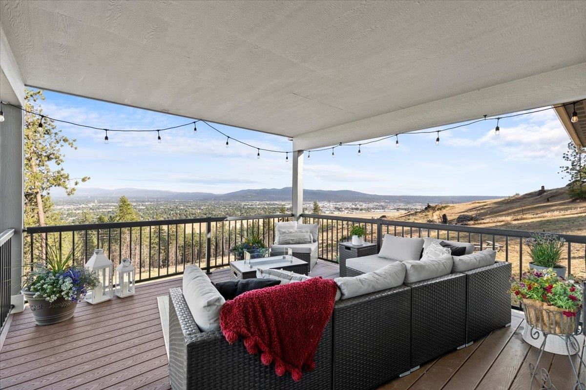 Spokane, Washington, 99217, United States, 4 Bedrooms Bedrooms, ,2 BathroomsBathrooms,Residential,For Sale,1923974