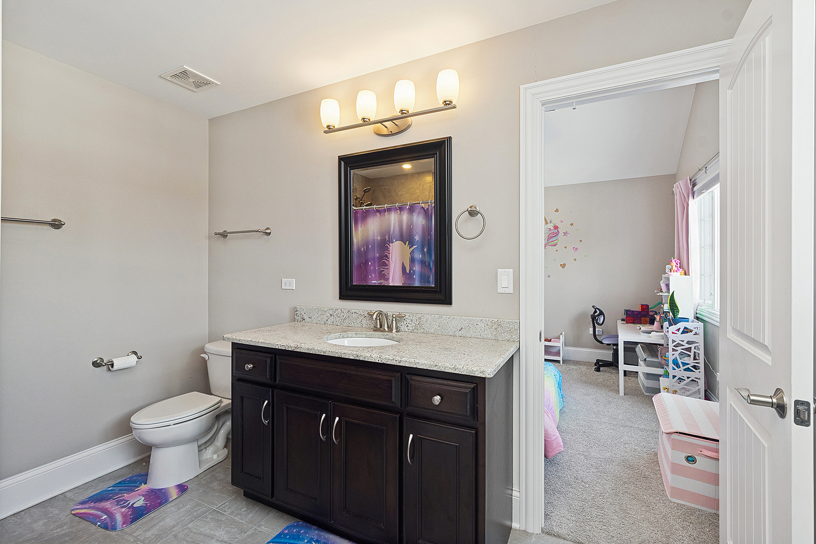 Mokena, Illinois, 60448, United States, 5 Bedrooms Bedrooms, ,4 BathroomsBathrooms,Residential,For Sale,2005248