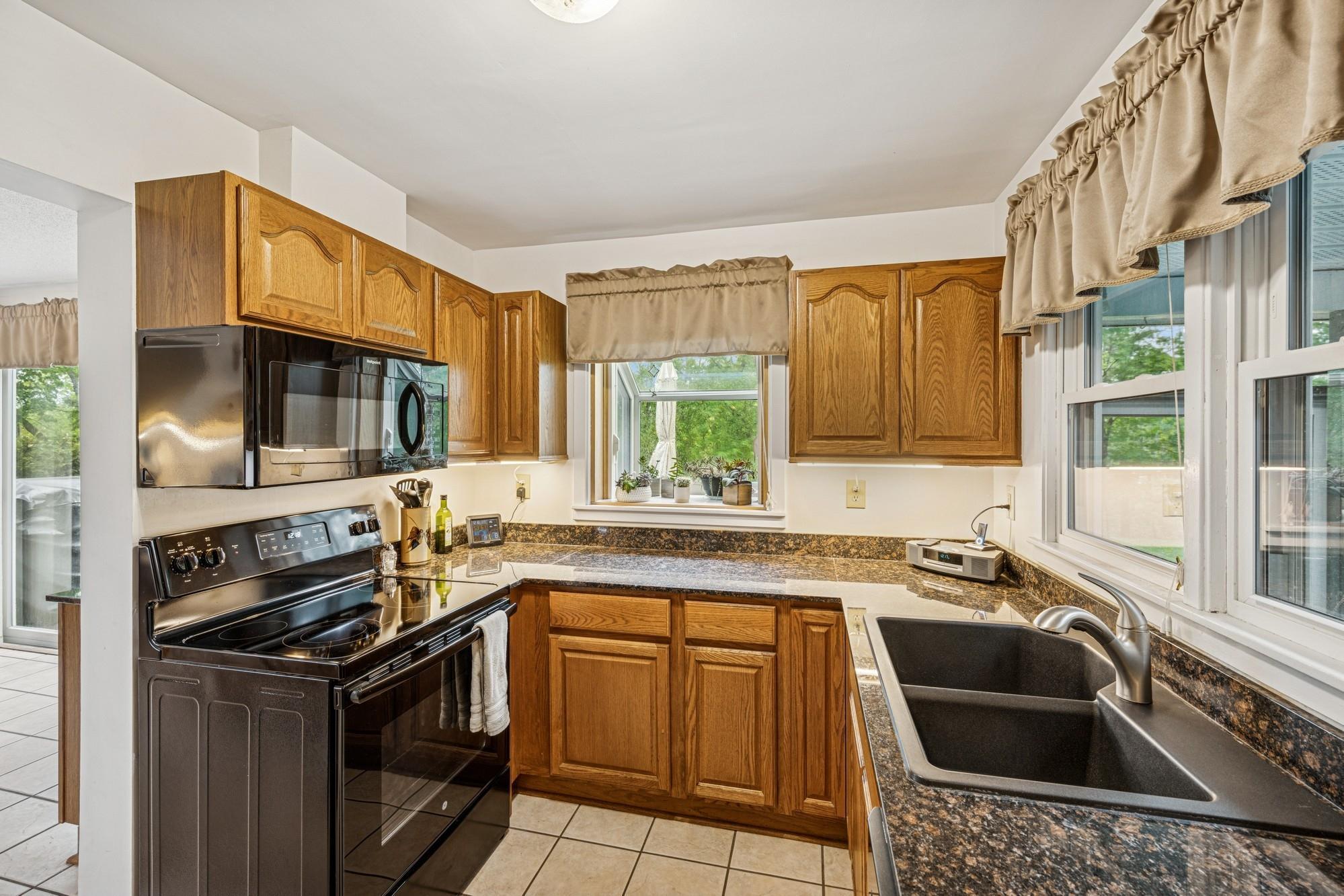 Minnetonka, Minnesota, 55345, United States, 3 Bedrooms Bedrooms, ,1 BathroomBathrooms,Residential,For Sale,1902041