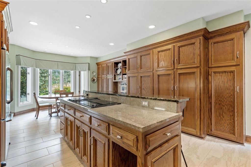 Marietta, Georgia, 30067, United States, 5 Bedrooms Bedrooms, ,5 BathroomsBathrooms,Residential,For Sale,1827290