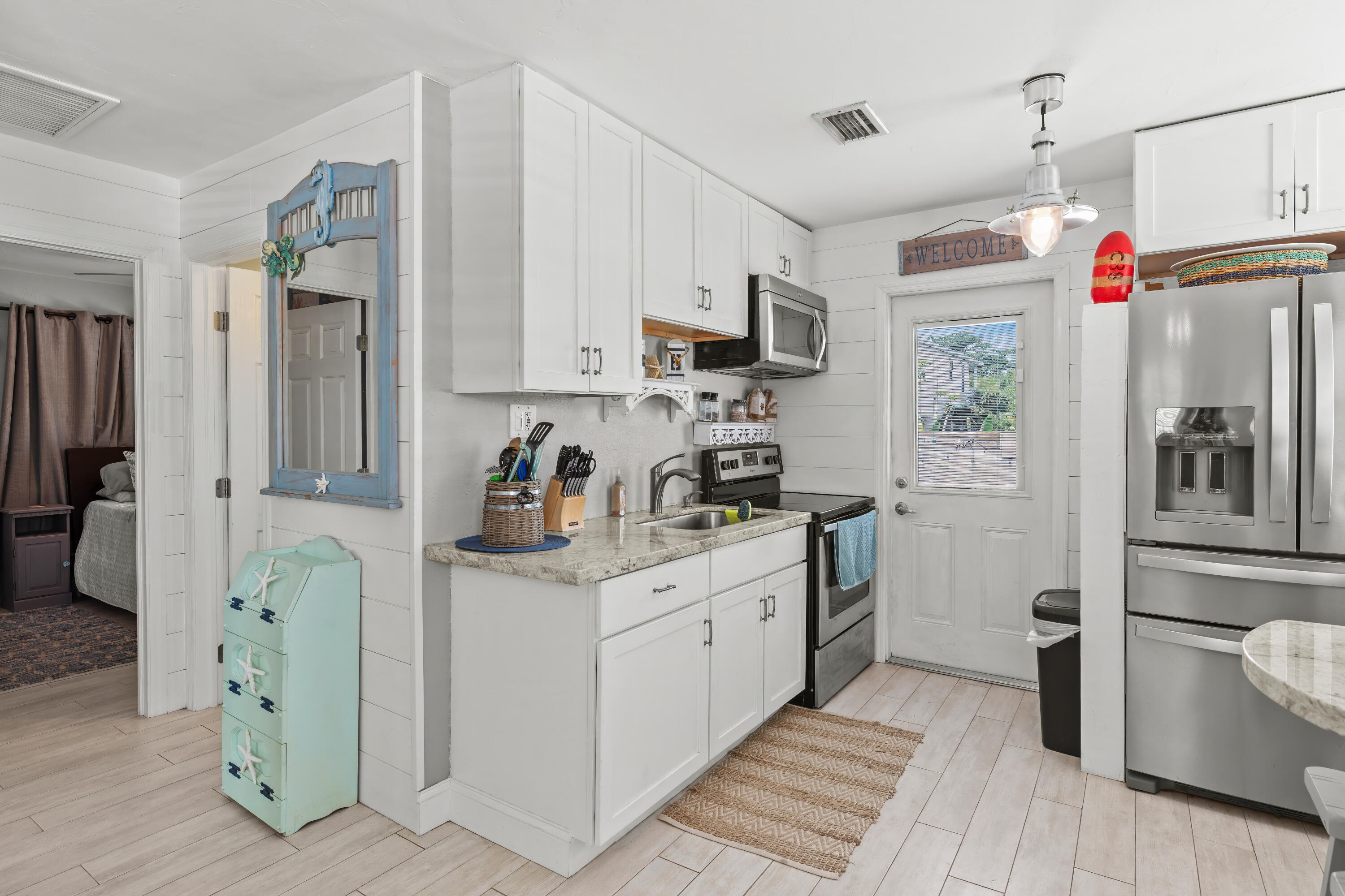 MARATHON, Florida, 33050, United States, 2 Bedrooms Bedrooms, ,1 BathroomBathrooms,Residential,For Sale,1771071