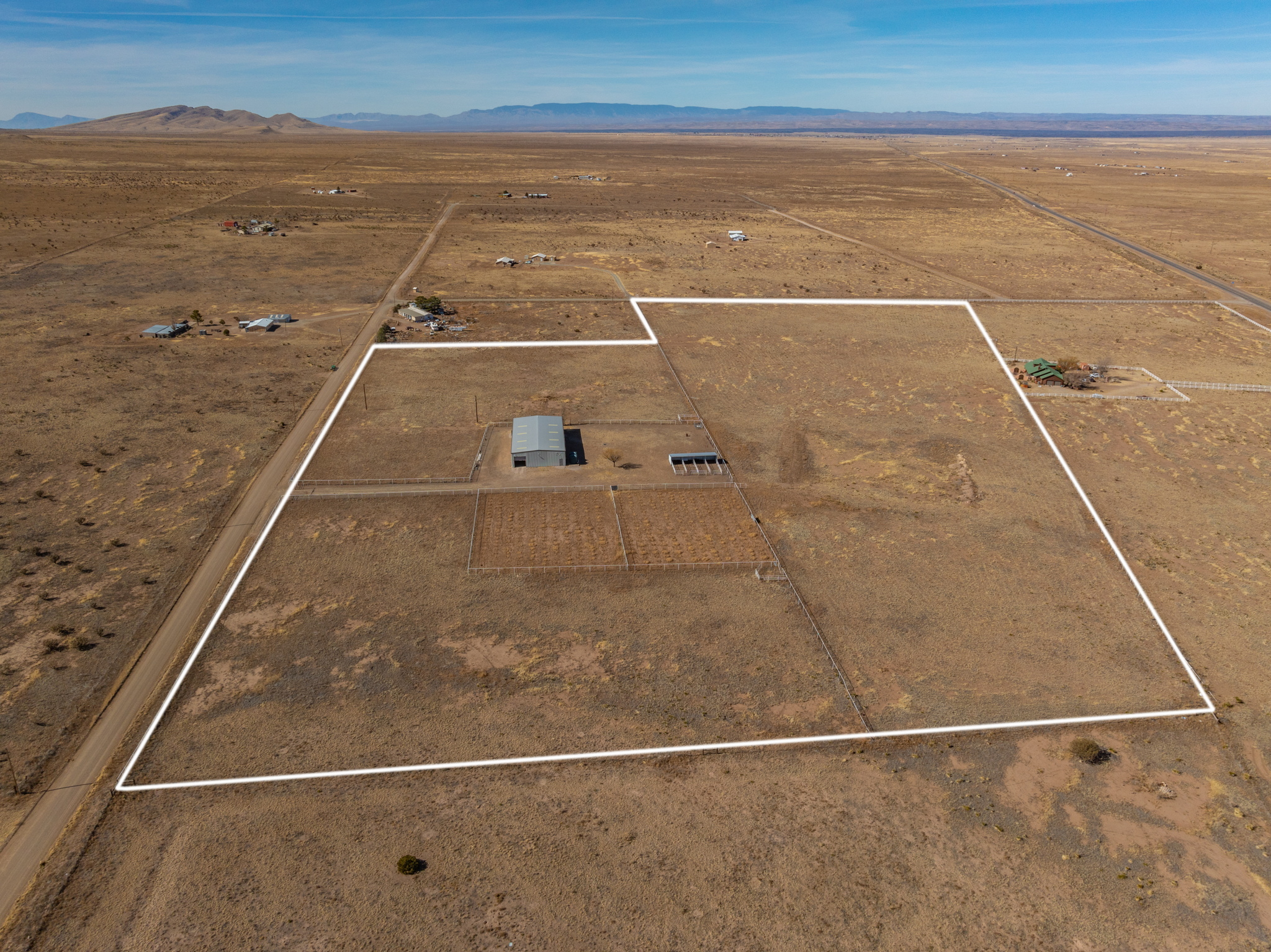 Carrizozo, New Mexico, 88301, United States, 3 Bedrooms Bedrooms, ,3 BathroomsBathrooms,Residential,For Sale,1695318