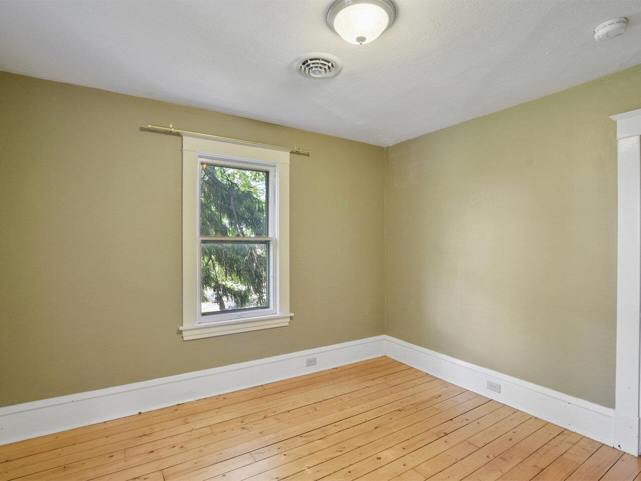 Burlington, Vermont, 05401, United States, ,Residential,For Sale,1778060