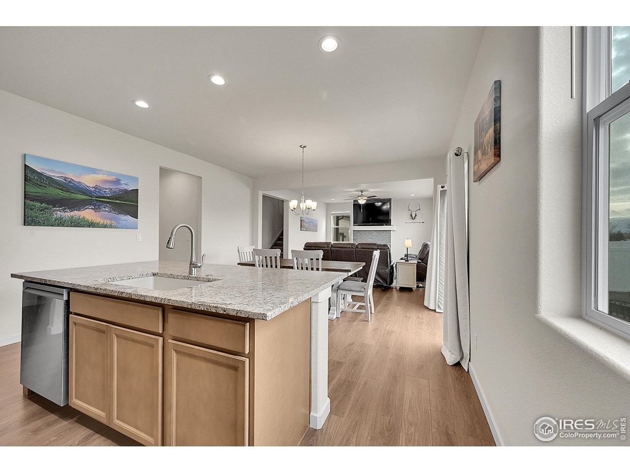 Johnstown, Colorado, 80534, United States, 3 Bedrooms Bedrooms, ,2 BathroomsBathrooms,Residential,For Sale,1998205