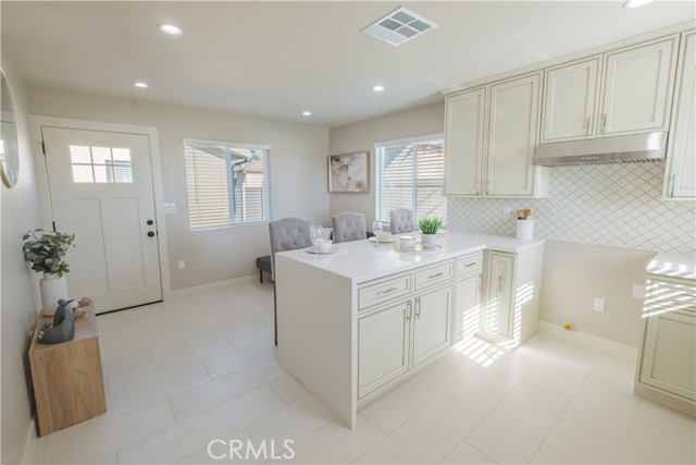 Compton, California, 90220, United States, 6 Bedrooms Bedrooms, ,5 BathroomsBathrooms,Residential,For Sale,2048011