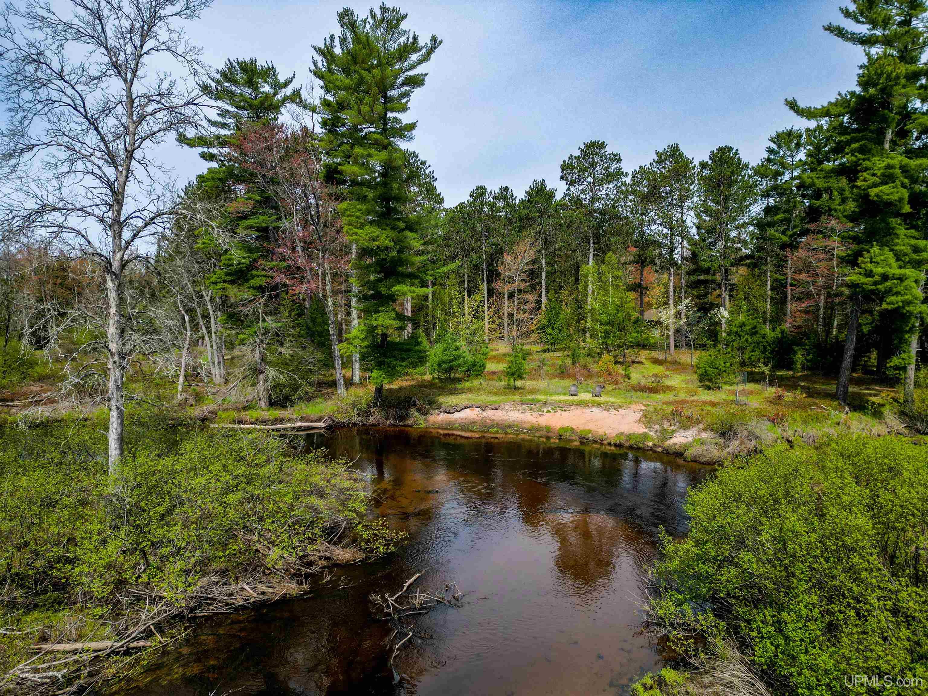 Marquette, Michigan, 49855, United States, 4 Bedrooms Bedrooms, ,3 BathroomsBathrooms,Residential,For Sale,1849824