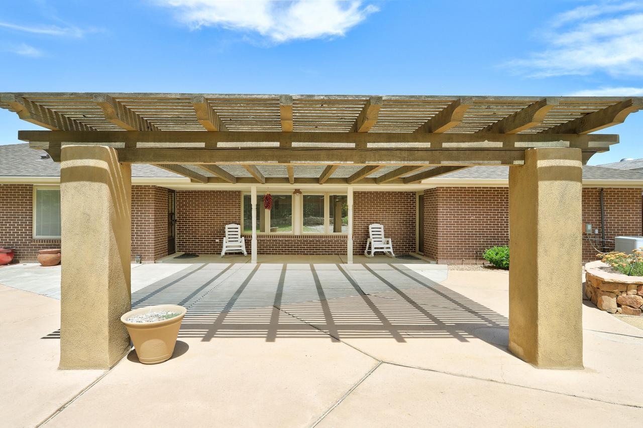 1116 Castellano Court SE, Albuquerque, New Mexico, 87123, United States, 4 Bedrooms Bedrooms, ,3 BathroomsBathrooms,Residential,For Sale,1116 Castellano Court SE,1627649