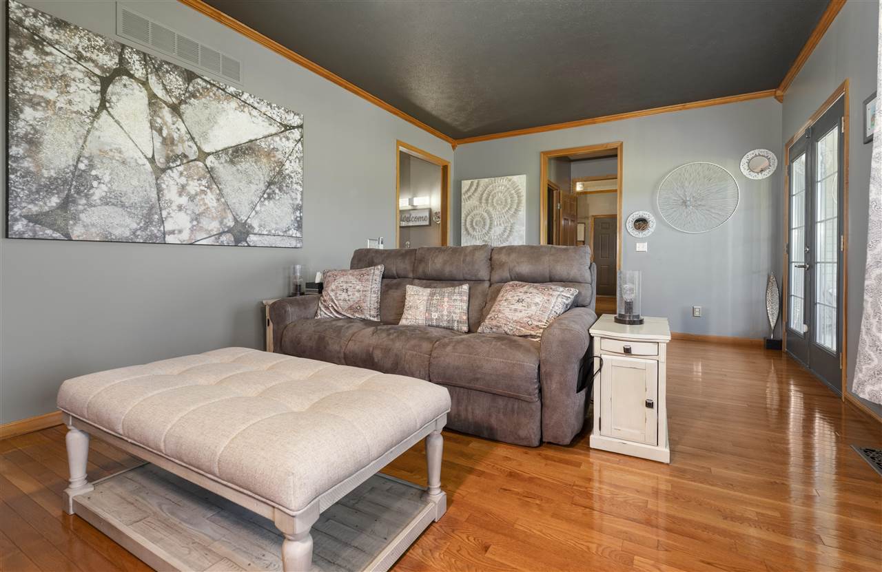 Centerville, Indiana, 47330, United States, 4 Bedrooms Bedrooms, ,4 BathroomsBathrooms,Residential,For Sale,1874331