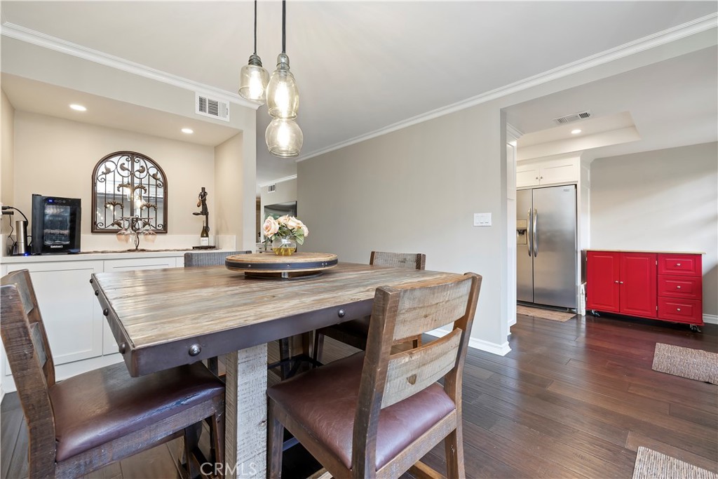 Sierra Madre, California, 91024, United States, 2 Bedrooms Bedrooms, ,3 BathroomsBathrooms,Residential,For Sale,1992859