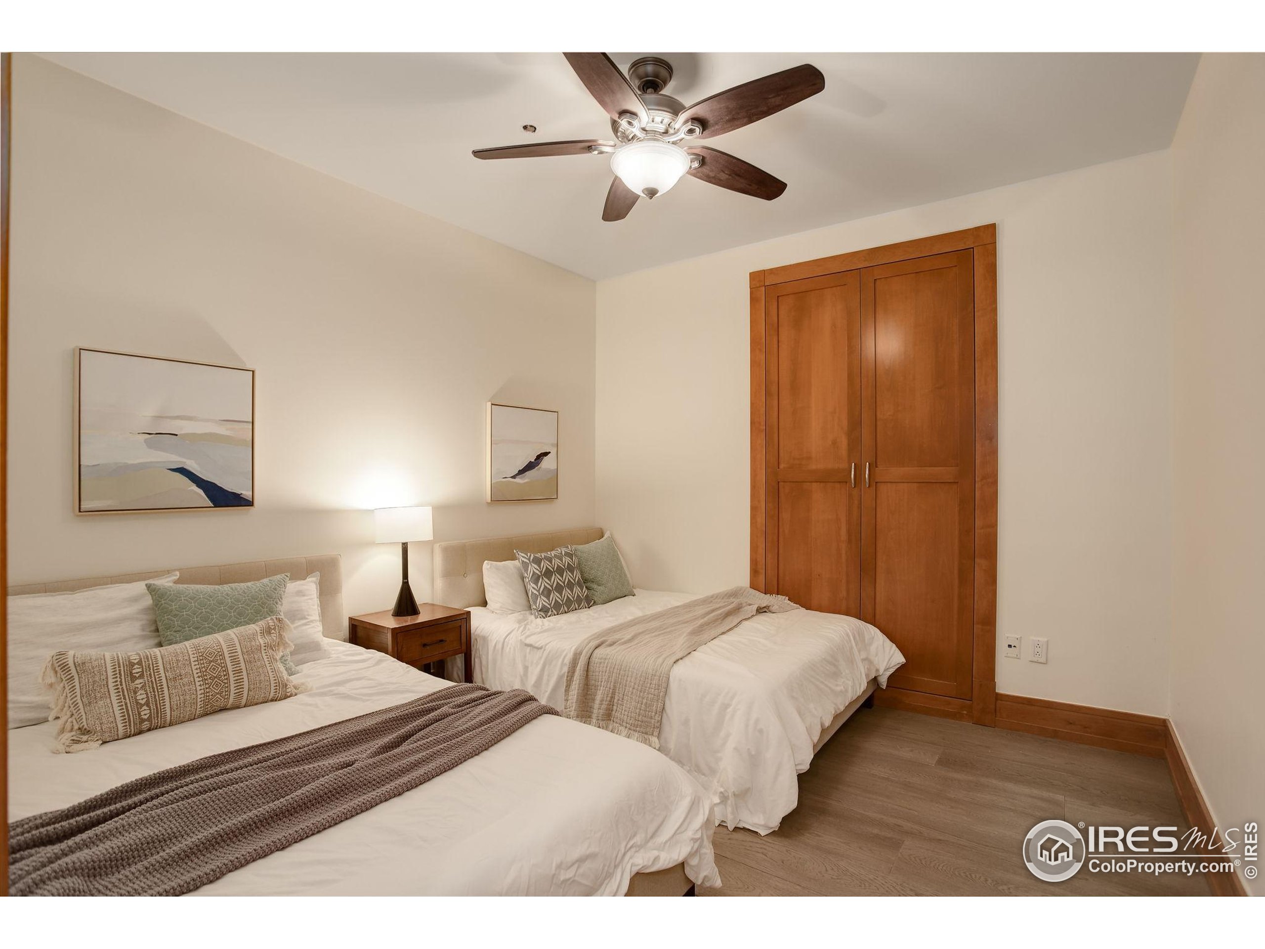 Boulder, Colorado, 80302, United States, 2 Bedrooms Bedrooms, ,2 BathroomsBathrooms,Residential,For Sale,1992797