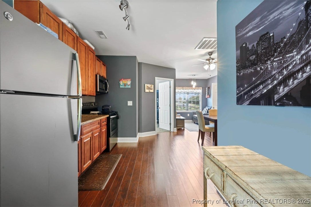 Hope Mills, North Carolina, 28348, United States, 3 Bedrooms Bedrooms, ,2 BathroomsBathrooms,Residential,For Sale,1984187