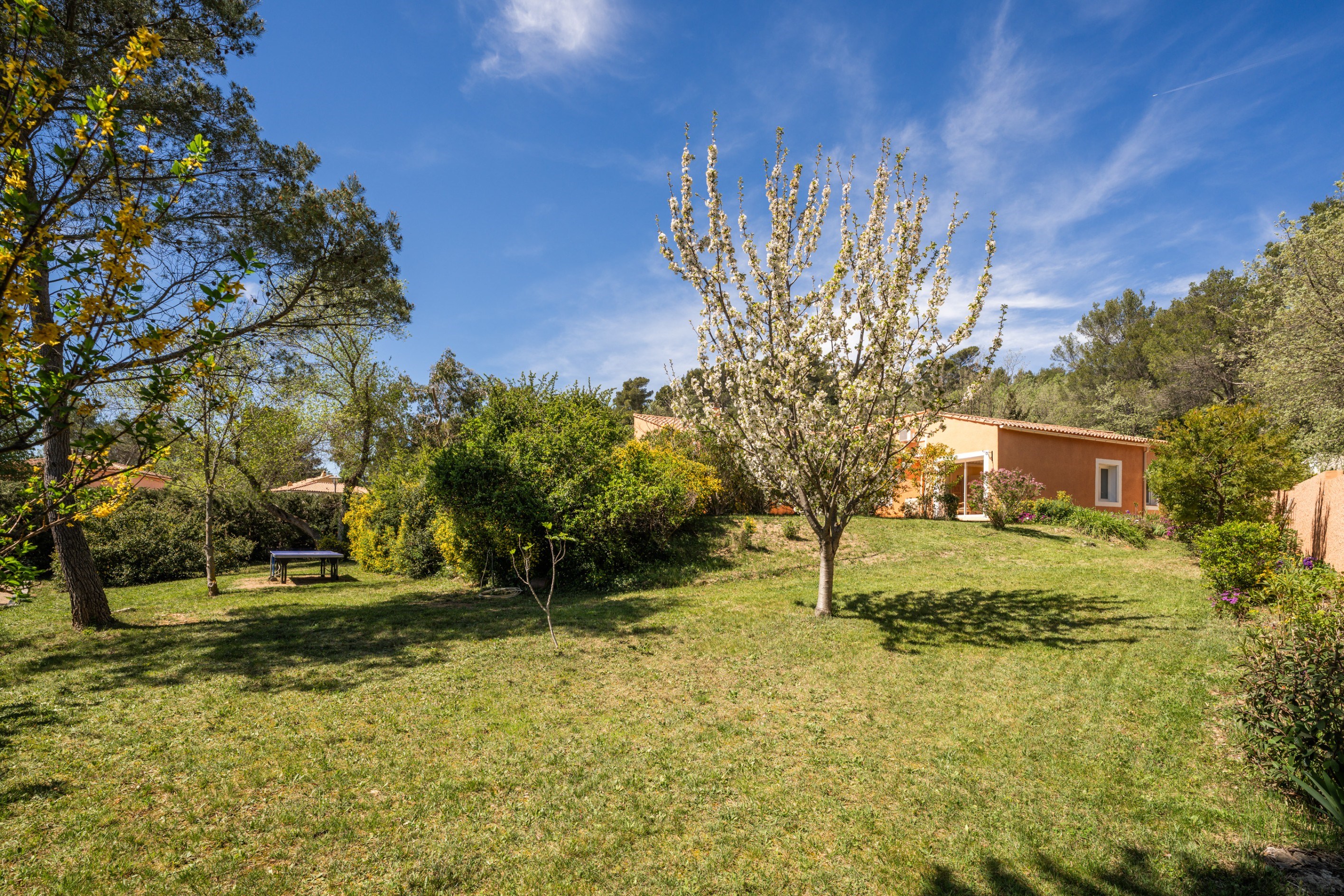  La Roquebrussanne – Elegant Family Villa Open to Nature - 物件實景