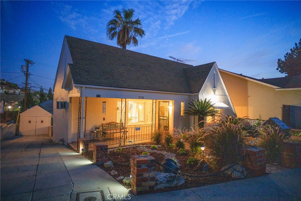 Los Angeles, California, 90065, United States, 3 Bedrooms Bedrooms, ,1 BathroomBathrooms,Residential,For Sale,1927819