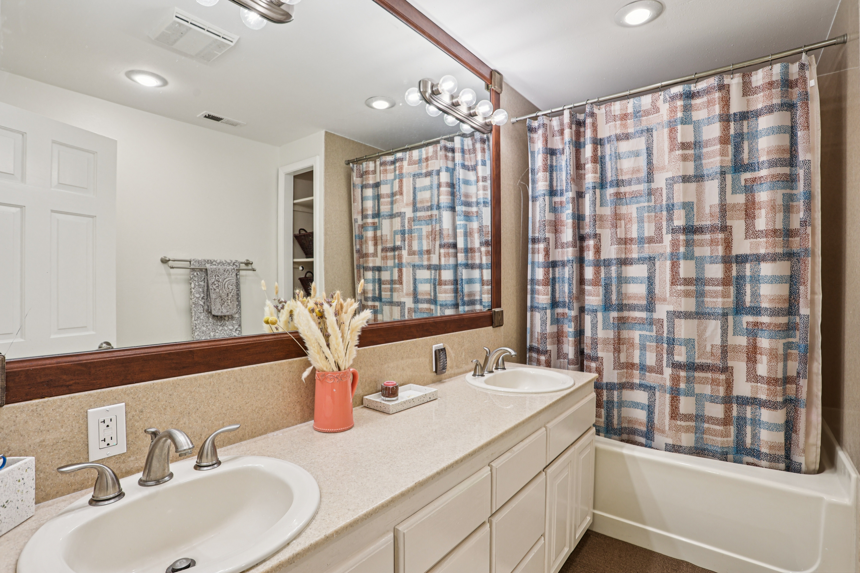  19301 SE 16th St, Sammamish, WA 98075 - 物件實景