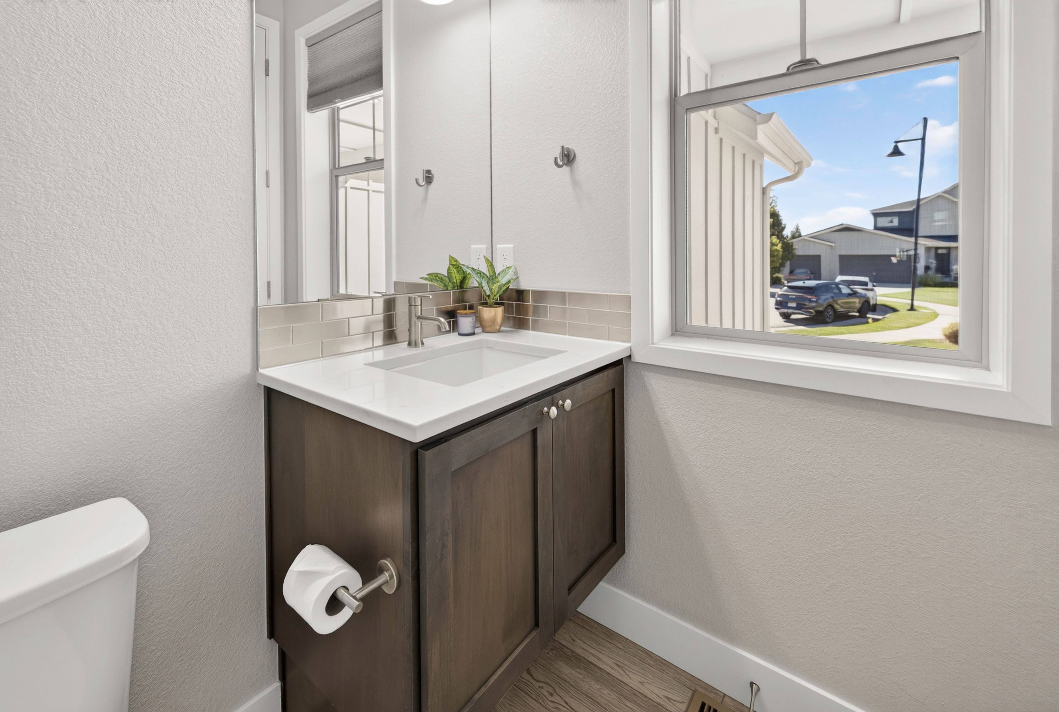  Spacious Ranch-Style Home Ideally Situated on a Cul-de-Sac - 物件實景