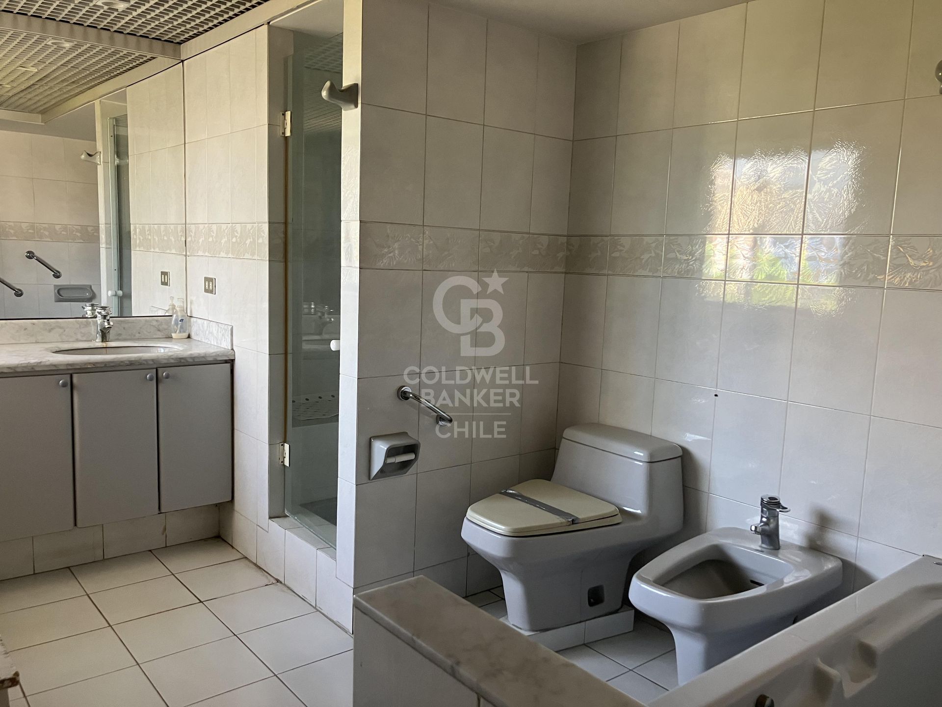 Las Condes, Chile, 4 Bedrooms Bedrooms, ,4 BathroomsBathrooms,Residential,For Sale,1709659