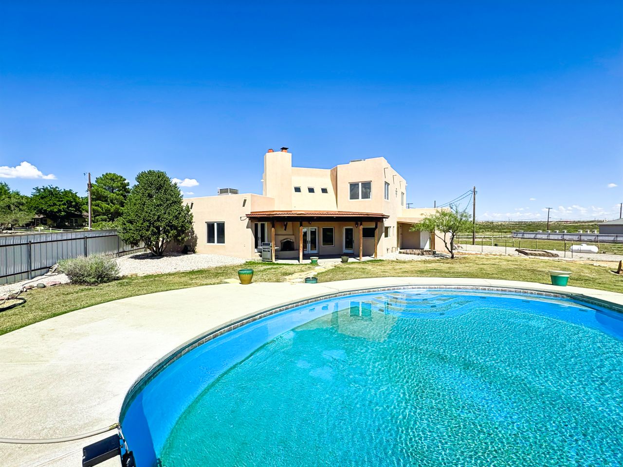 Carlsbad, New Mexico, 88220, United States, 4 Bedrooms Bedrooms, ,3 BathroomsBathrooms,Residential,For Sale,1973725