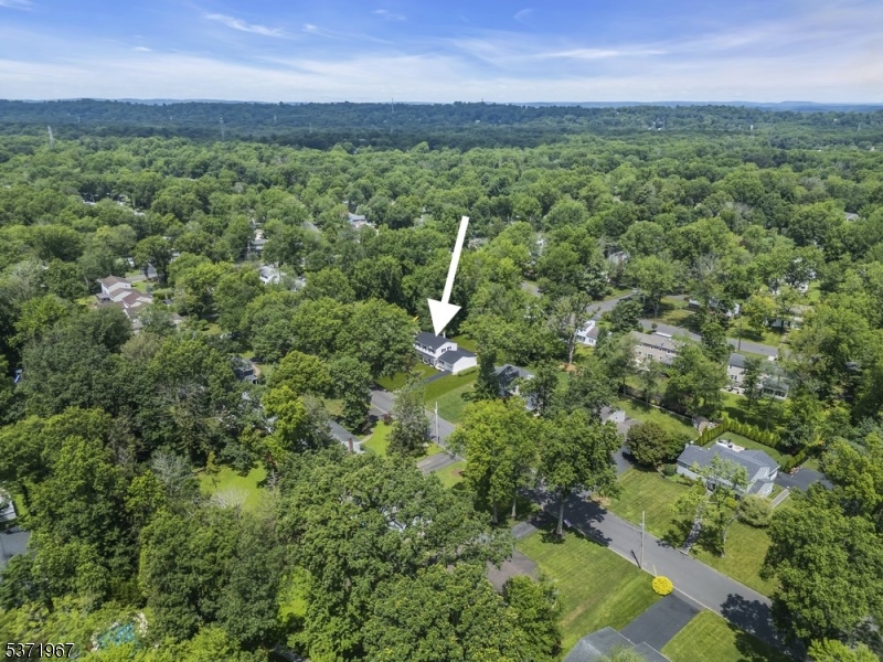 Berkeley Heights Twp., New Jersey, 07922, United States, 5 Bedrooms Bedrooms, ,3 BathroomsBathrooms,Residential,For Sale,1927400