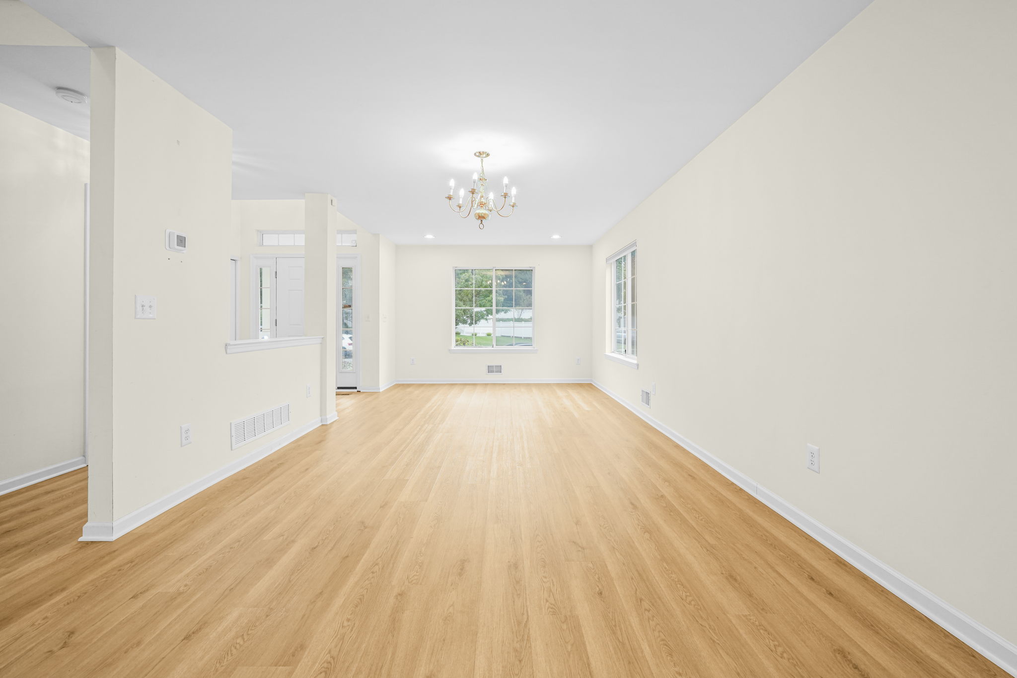 Mount Olive Township, New Jersey, 07828, United States, 4 Bedrooms Bedrooms, ,3 BathroomsBathrooms,Residential,For Sale,1976340