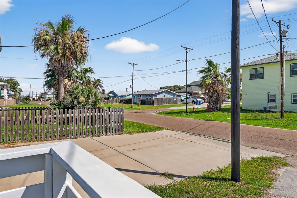 Port Aransas, Texas, 78373, United States, 3 Bedrooms Bedrooms, ,2 BathroomsBathrooms,Residential,For Sale,1973811