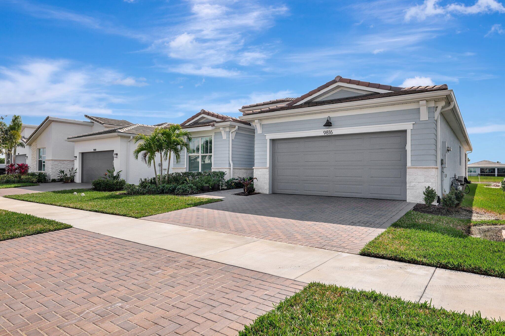 Port St Lucie, Florida, 34987, United States, 2 Bedrooms Bedrooms, ,3 BathroomsBathrooms,Residential,For Sale,1921957