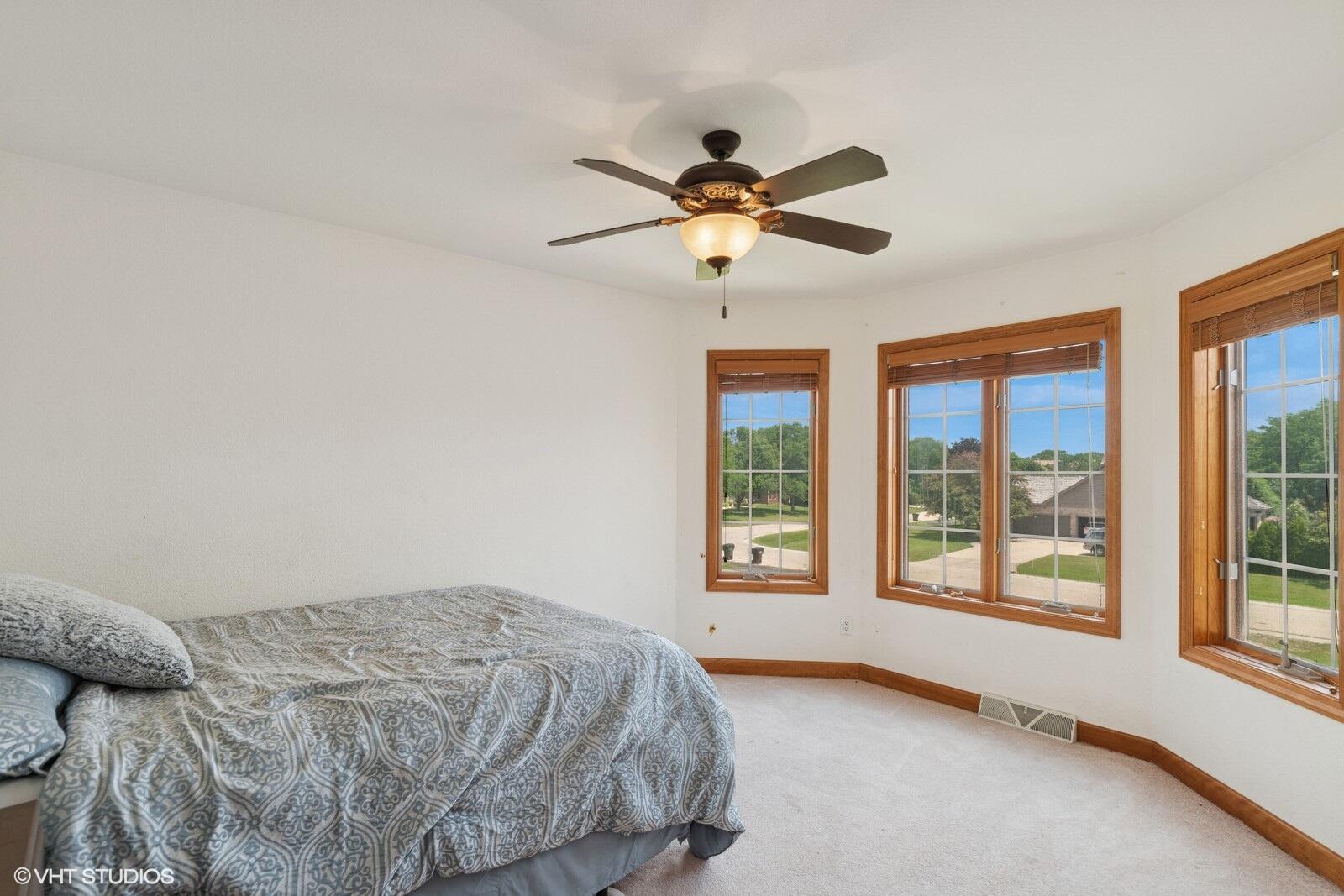 Caledonia, Wisconsin, 53126, United States, 4 Bedrooms Bedrooms, ,3 BathroomsBathrooms,Residential,For Sale,1882990