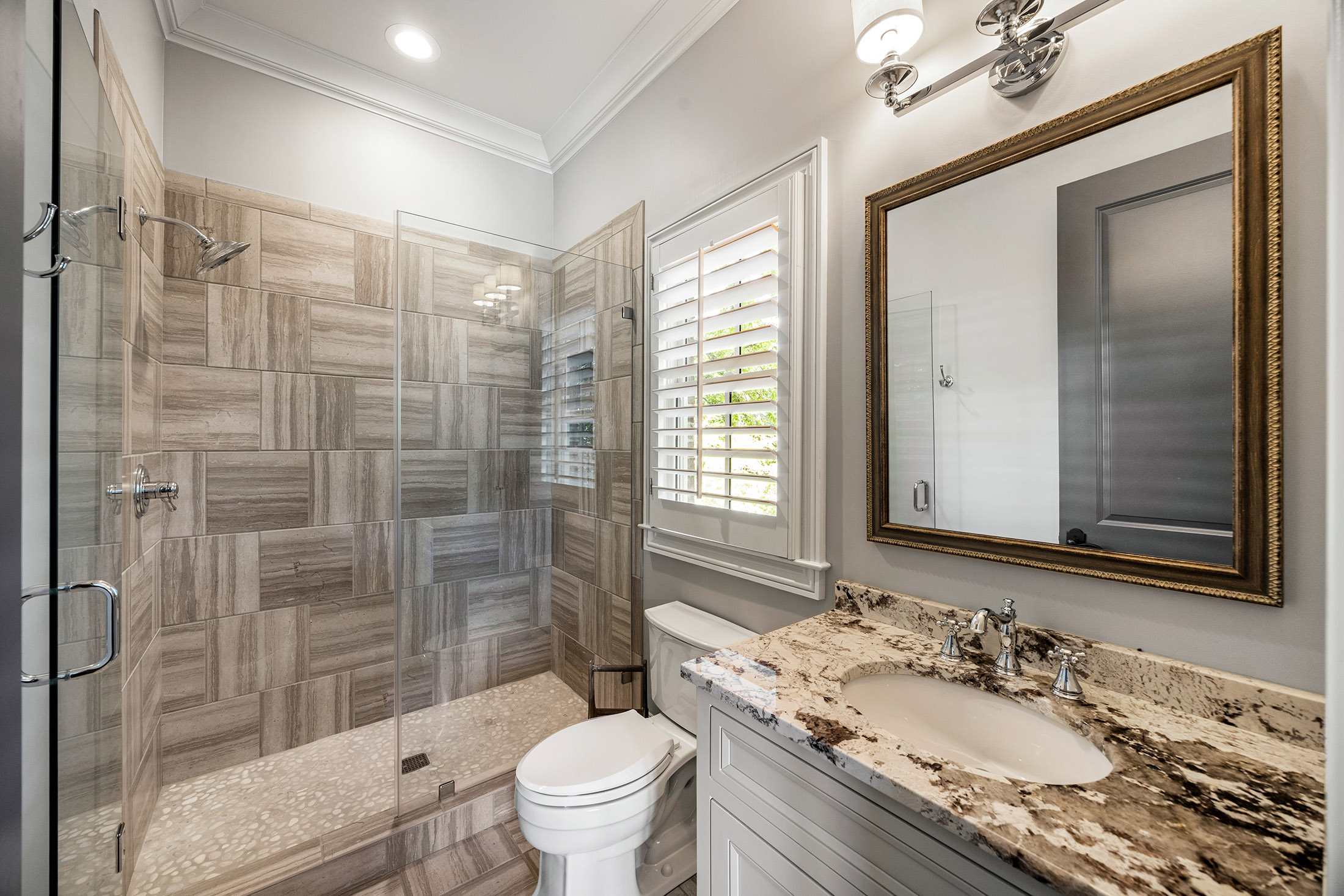  Buckhead Estate Pairs Architectural Presence with Richly Layered Interiors - 物件實景