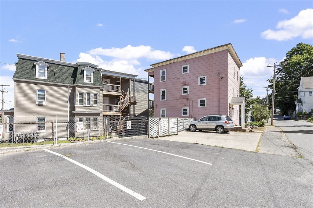 Fitchburg, Massachusetts, 01420, United States, 6 Bedrooms Bedrooms, ,3 BathroomsBathrooms,Residential,For Sale,1925075