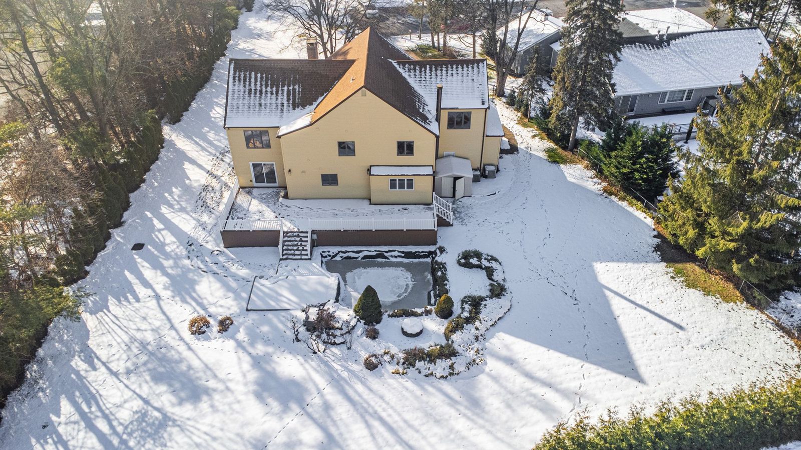 Fairfield, New Jersey, 07004, United States, 4 Bedrooms Bedrooms, ,5 BathroomsBathrooms,Residential,For Sale,2005992