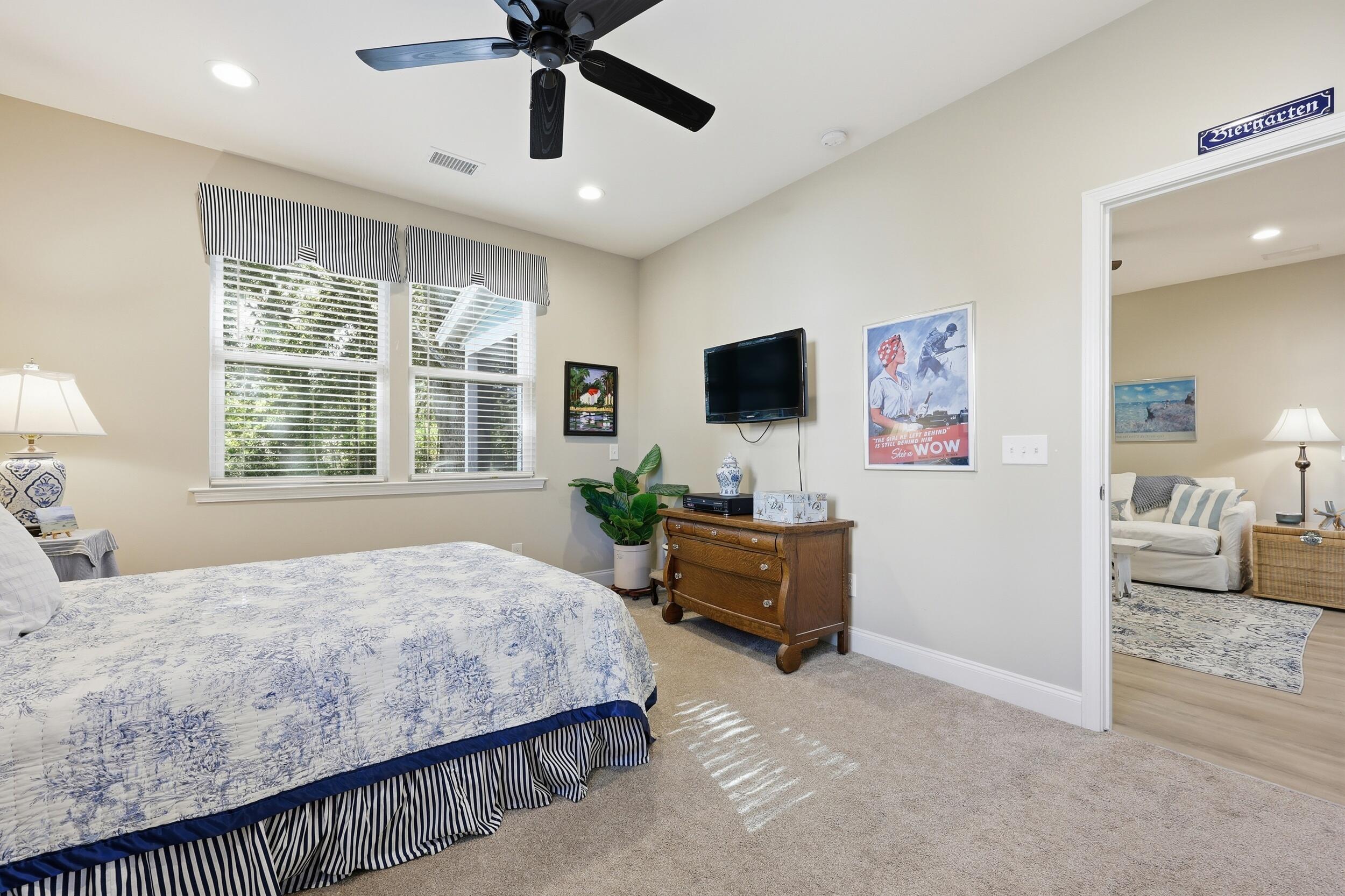 Mount Pleasant, South Carolina, 29466, United States, 3 Bedrooms Bedrooms, ,2 BathroomsBathrooms,Residential,For Sale,1992922